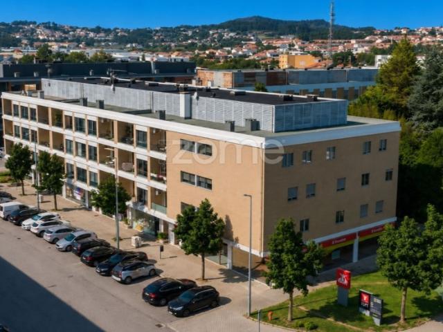 Apartamento T3, Celeirós, Braga