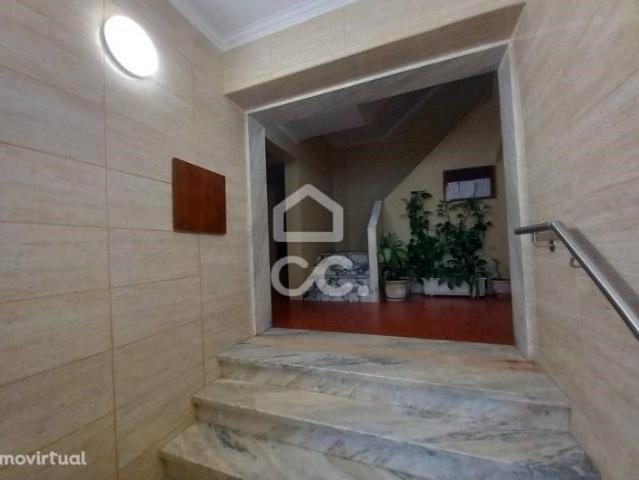 Apartamento T3 Charneca de Caparica