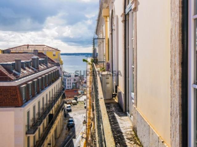 Apartamento T3 CHIADO | VISTA RIO | 260 m² | ELEVADOR | VARANDA