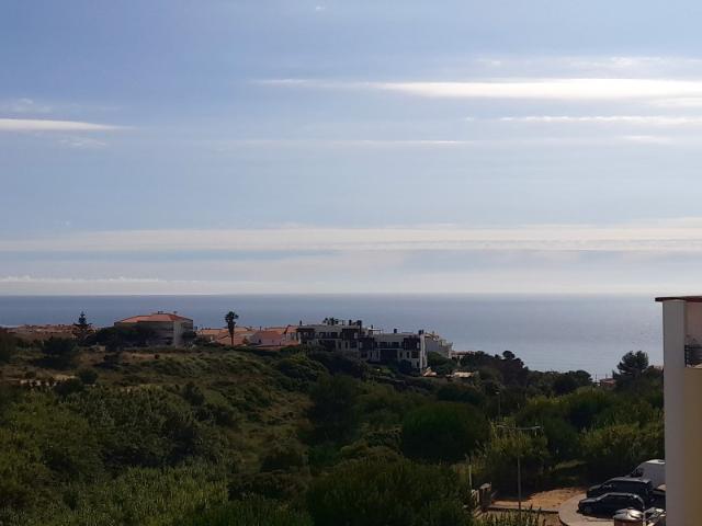 Apartamento T3 com 3 Suites e Vista de Mar