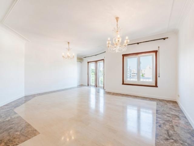 Apartamento T3 com 141 m² no Montalvão, Setúbal