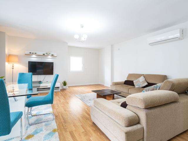 Apartamento T3 com 163 m², Box e Arrecadação