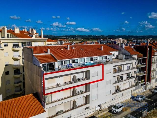 Apartamento T3 com 188m2 a 200 metros da praía 0m² São martinho do porto