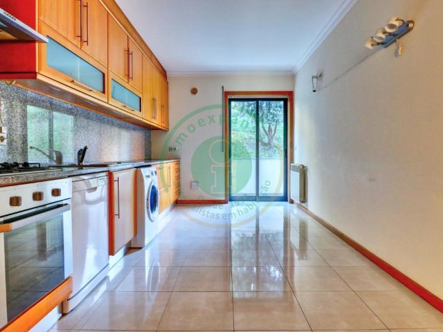 Apartamento T3 com 2 Garagens 127m² Tavarede