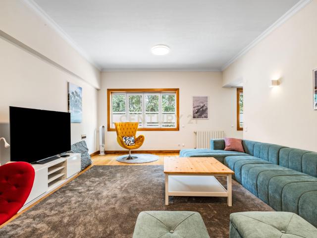 Apartamento T3 Com 2 Lugares de Garagem e Terraço Junto ao El Corte Inglês