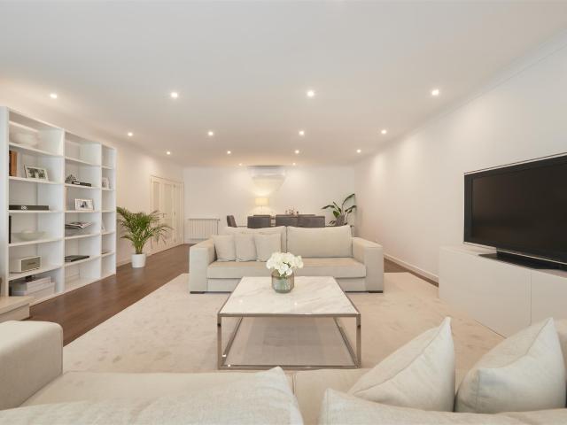 Apartamento T3 | com 2 suítes em Condomínio na Quinta da Bel 166m² Sintra Santa Maria E São Miguel