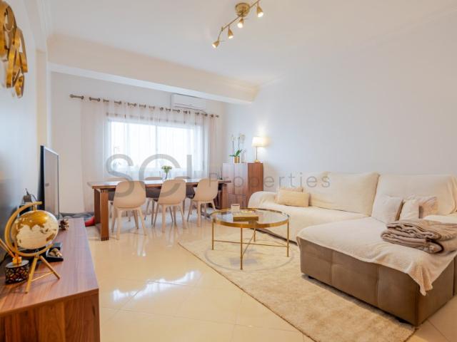 Apartamento T3 com Arrecadação, Fogueteiro, Seixal