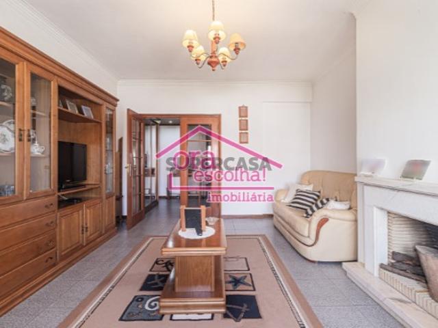 Apartamento T3 com Arrecadação individual no Casal do Marco!