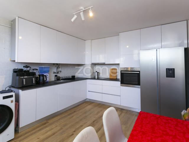 Apartamento T3 com Arrumos | Alto de Pega | Vila do Conde