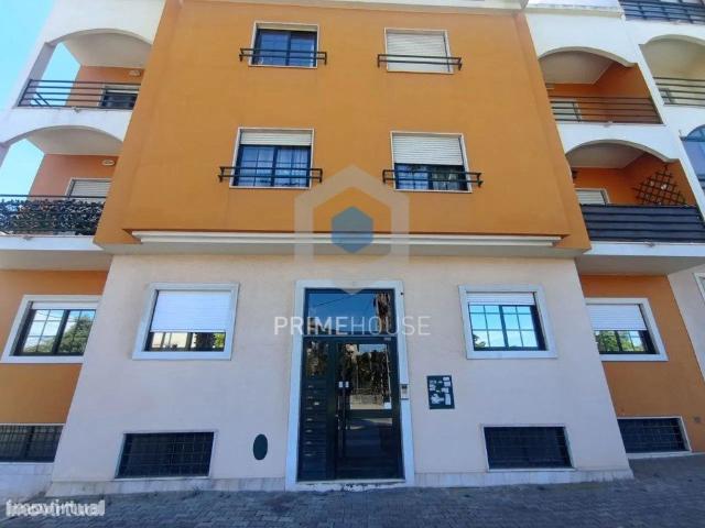 Apartamento T3 com Box Paio Pires