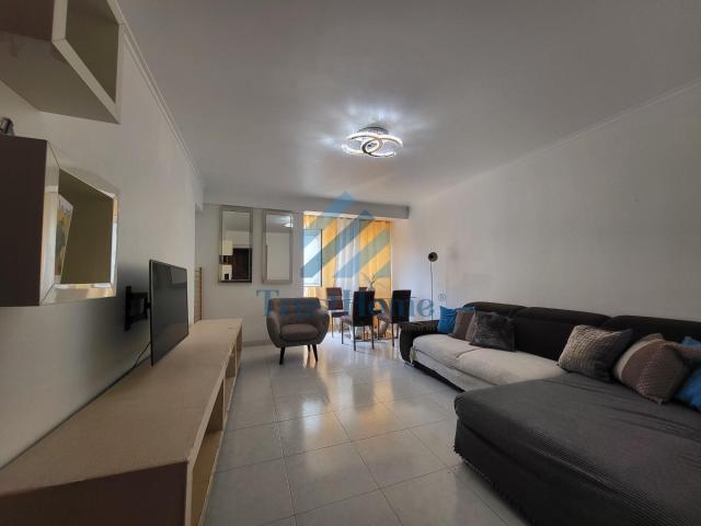 Apartamento T3 com boas áreas em Agualva perto da estação de. 95m² Agualva e Mira Sintra