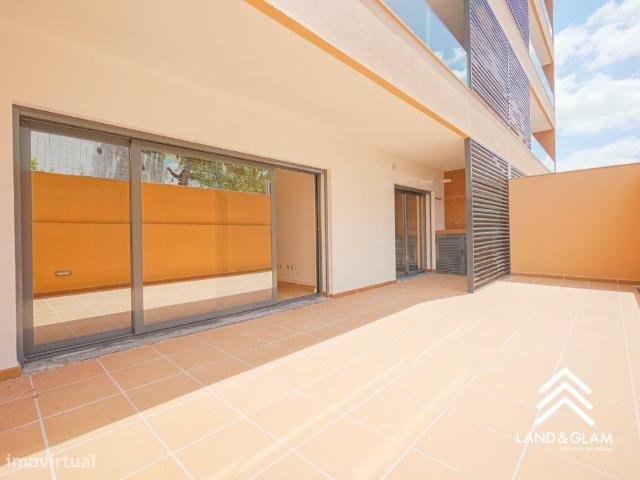 Apartamento T3 com garagem + terrao em Loures