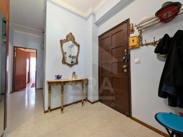 Apartamento T3, com garagem, Darque