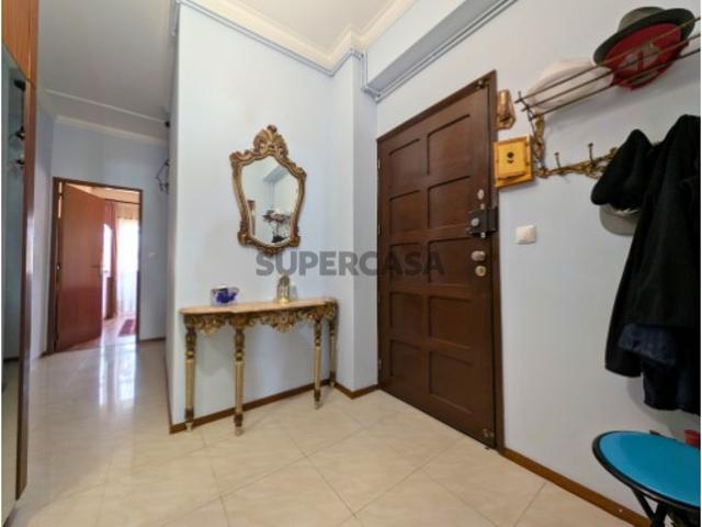 Apartamento T3, com garagem, Darque