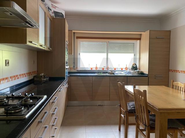 Apartamento T3 com Garagem e Espaço Extra em Pedrógão Grande