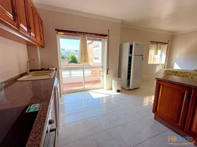 Apartamento T3 com Garagem e Vista Mar Buarcos! | 26064091451