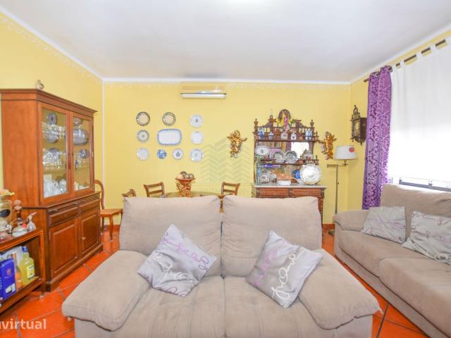Apartamento T3 com garagem em Torres Novas