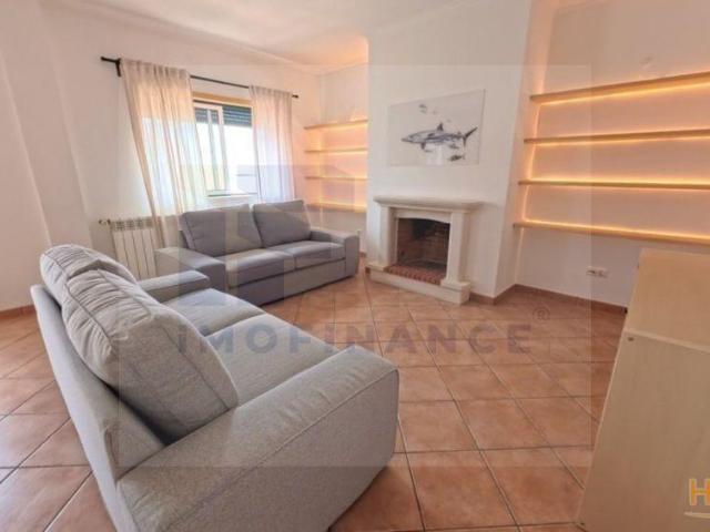 Apartamento T3 Com Garagem, em Condomínio Privado | 26084097027