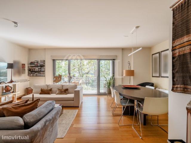 Apartamento T3 com garagem, em condomnio, Lisboa