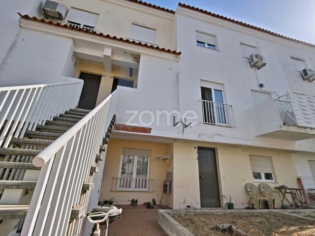 Apartamento T3 com Garagem em Enxerim, Silves