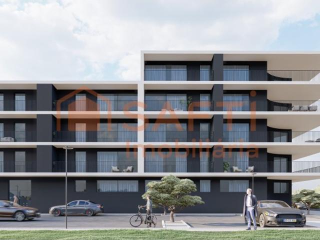 Apartamento T3 com garagem em S. João Baptista, Entroncamento, Santarém