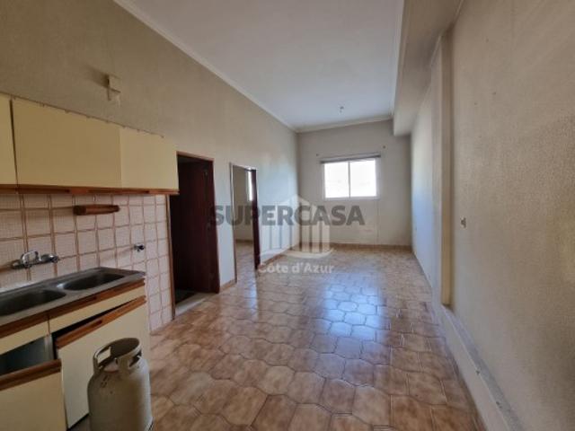 Apartamento T3 com garagem em Sesimbra, Santiago