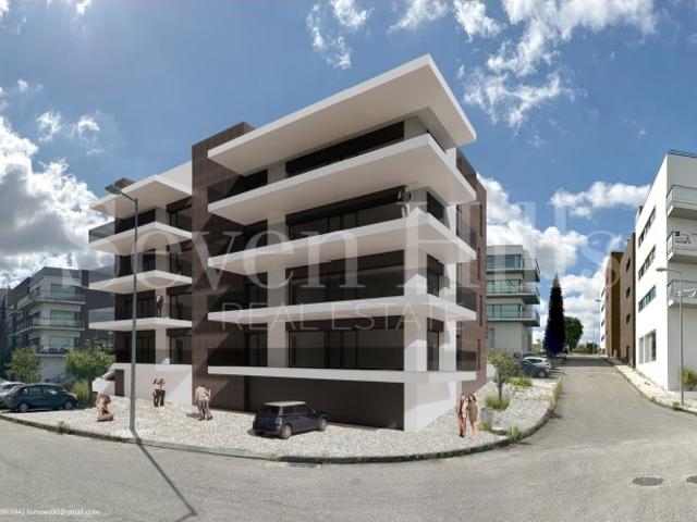 Apartamento T3 com Garagem e vista para a Cidade Coimbra