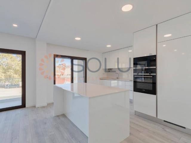 Apartamento T3 com garagem Montijo 135m² Montijo e Afonsoeiro