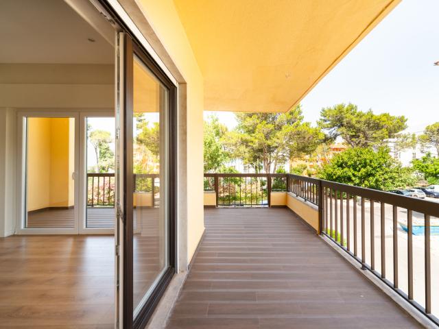 Apartamento T3 com garagem para arrendamento na Guia, Cascais