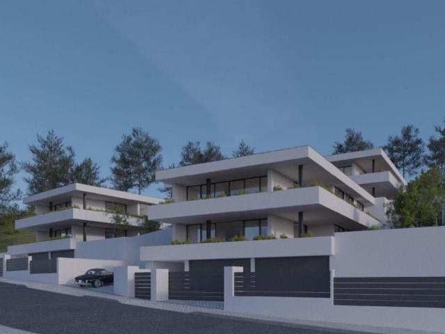 Apartamento T3 com grande terraço em condomínio no Estoril 193m² Cascais e Estoril