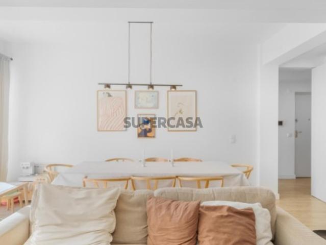 Apartamento T3 com estacionamento, Amoreiras, Lisboa