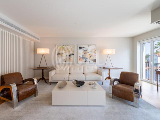 Apartamento T3 com estacionamento, Salitre 100, Lisboa