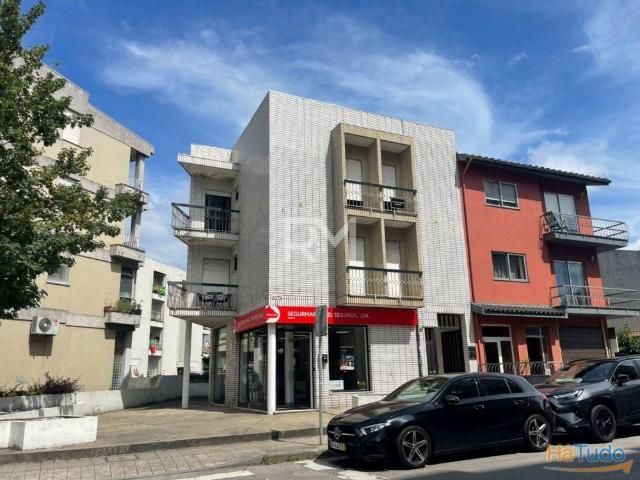 APARTAMENTO T3 COM ESTACIONAMENTO PRIVADO | CENTRO DE VALONGO | 26084094196