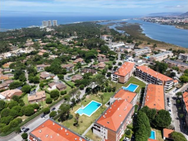 Apartamento T3 com Jardim Privado na Praia de OFIR Esposende