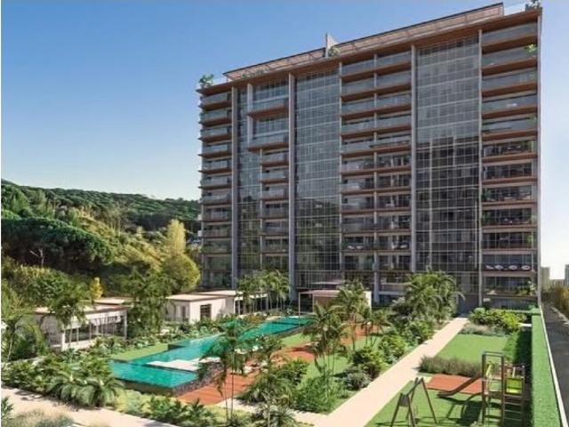 Apartamento T3 com Jardins Privativos, Terraços, Piscina e Garagem em Miraflores
