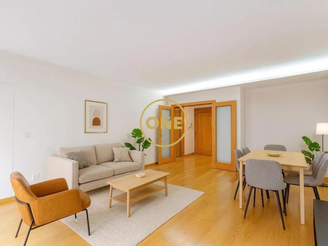 Apartamento T3 com localização de excelência em Vila Nova de Famalicão