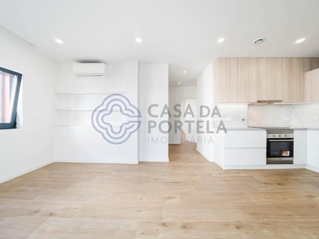 Apartamento T3 com Logradouro e Garagem | Construção 2024 | Torres Vedras