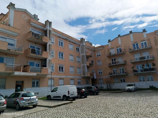Apartamento T3 com lugar de Parqueamento Samora Correia