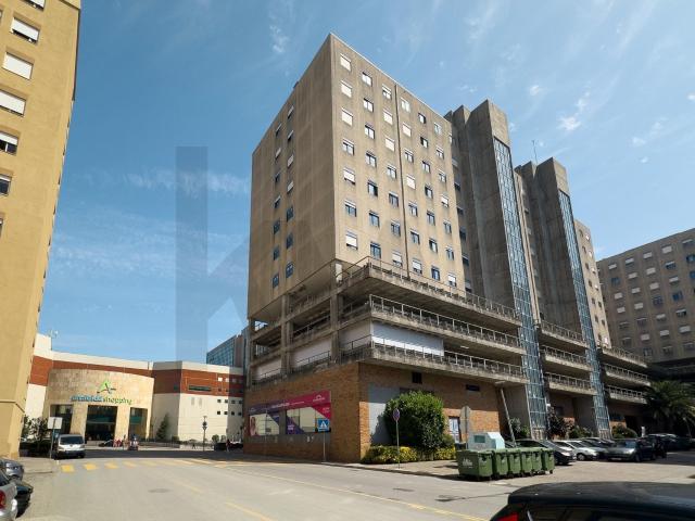 Apartamento T3 com Suite e Garagem junto ao Arrábida Shopping