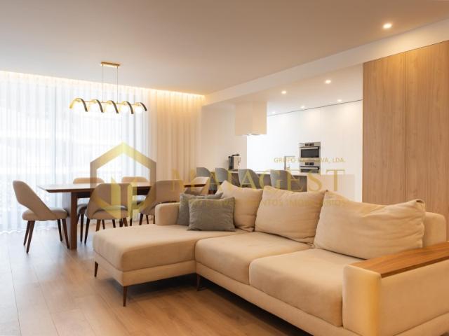 Apartamento T3 com Suíte, Escritório e Varanda Green Terrace no Porto