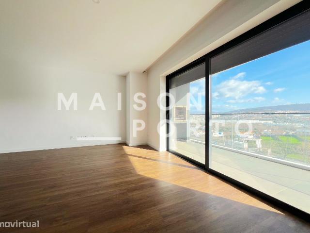 Apartamento T3 com Suite, Varanda e Box em Aguas Santas, Maia