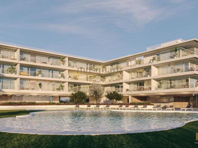 Apartamento T3 com suíte, varanda, lugar de garagem e arrumos | 25063953690