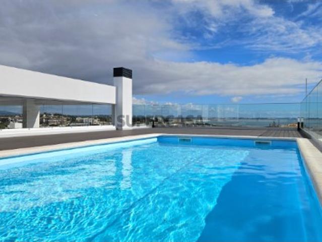 Apartamento T3 com piscina e garagem em box, Lagos, Algarve, Portugal