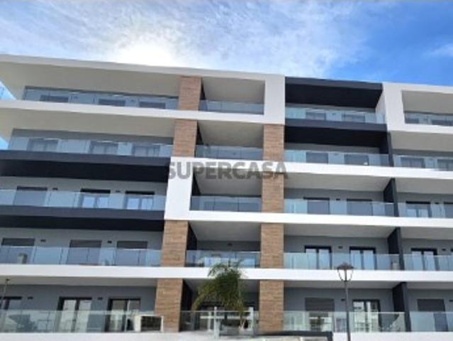 Apartamento T3 com piscina e garagem em box, Lagos, Algarve, Portugal