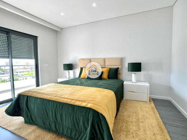 Apartamento T3 com Piscina e Parque Arborizado Projeto