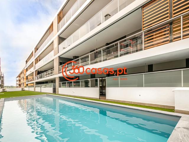 Apartamento T3 com piscina, garagem e arrecadação no Montene. 125m² Montenegro