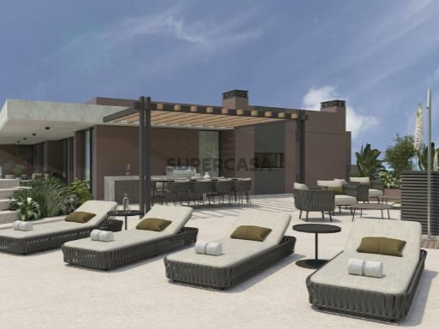 Apartamento T3 com Piscina Privada no Último Andar do Uptown Lux