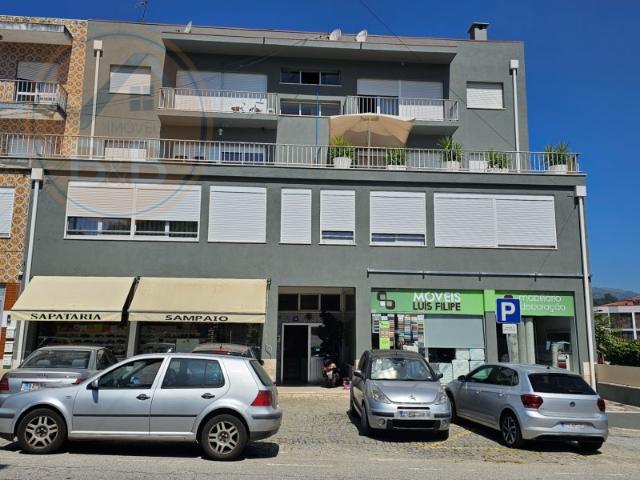 Apartamento T3 com terraça, no Arco de Baúlhe, Cabeceiras de Basto