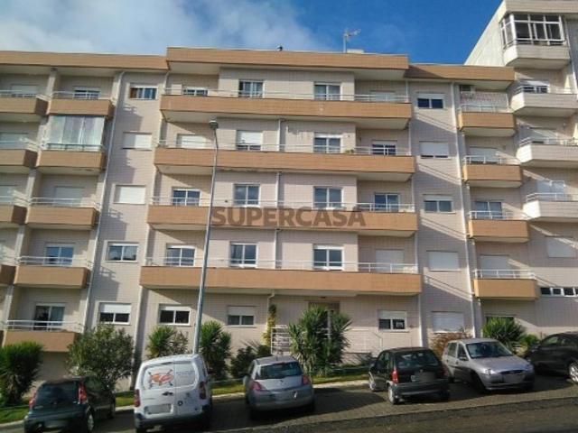 Apartamento T3 com terraço