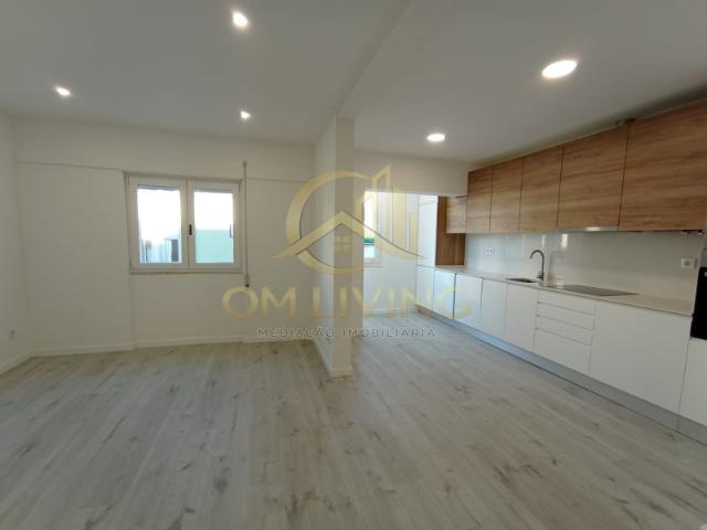 Apartamento T3 com Terraço e Churrasqueira